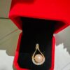 Élégant pendentif en perle d’eau douce et en cuivre plaqué or