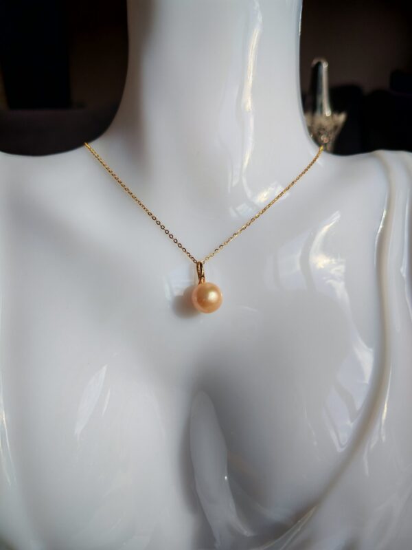 2025/09/1000016405-1-scaled.jpg Collier pendentif perle argent sterling plaqué or 18 k