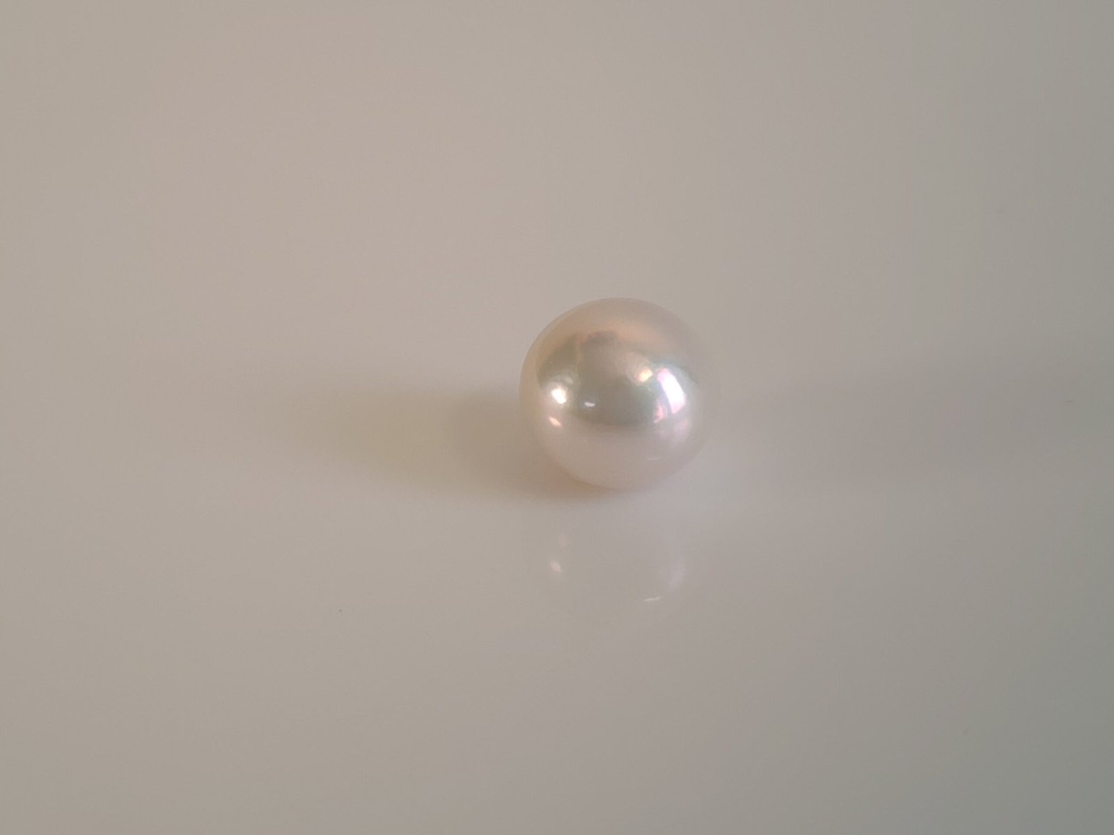 Perle de culture d'eau douce, blanche , ronde, 12. 7mm x 1pc - Image 3