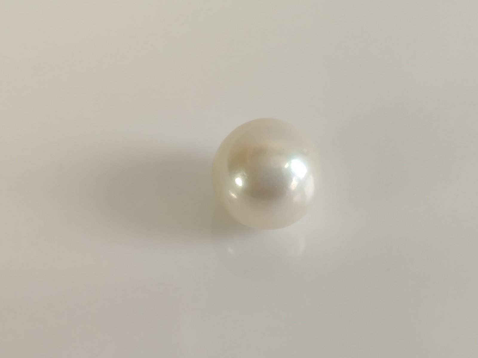 Perle de culture d'eau douce, blanche , ronde, 11. 9mm x 1pc