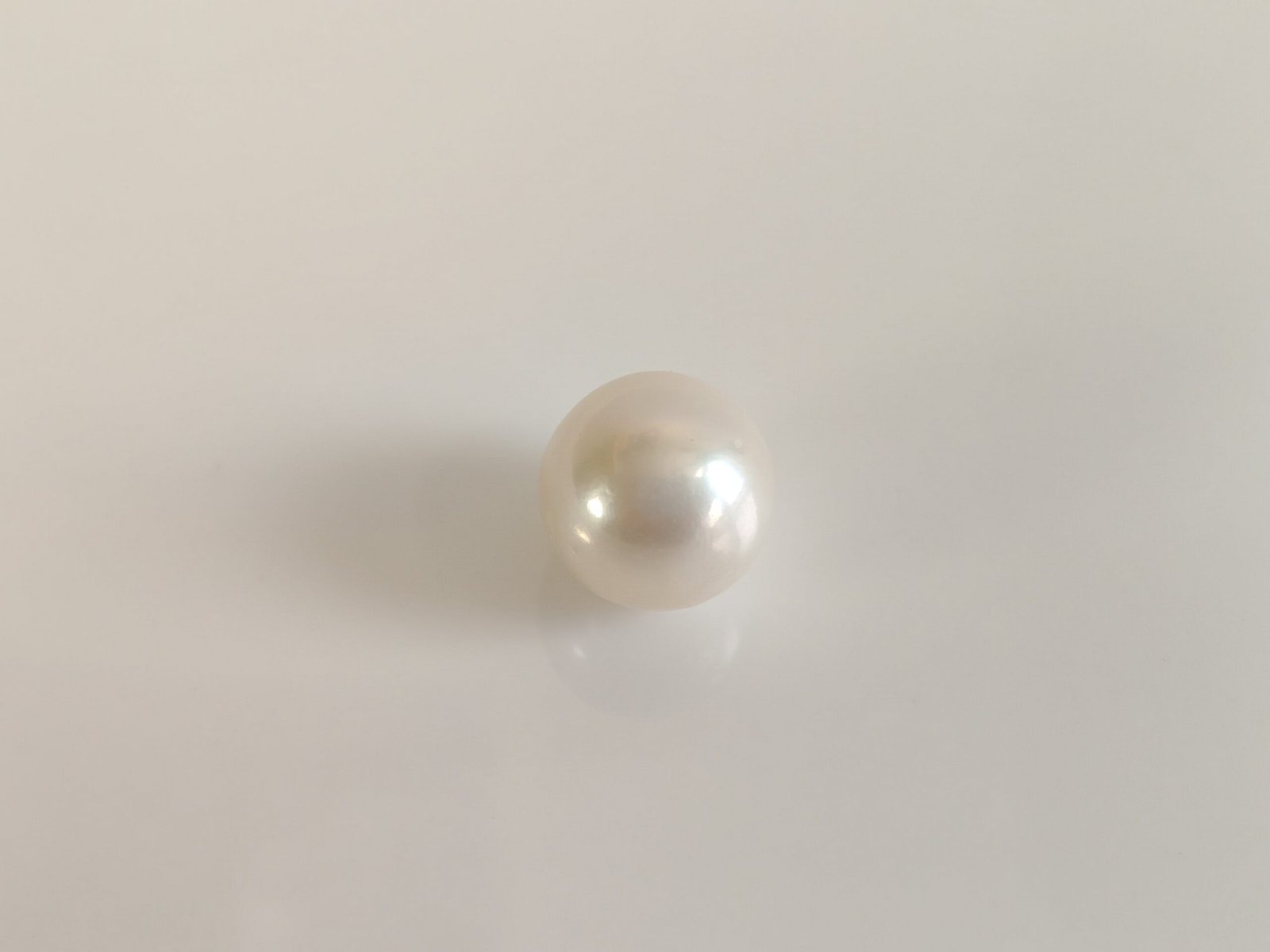 Perle de culture d'eau douce, blanche , ronde, 11. 9mm x 1pc - Image 2